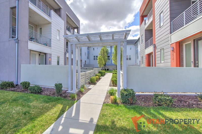 Beautiful 3 Bedroom Home in Daybreak property image