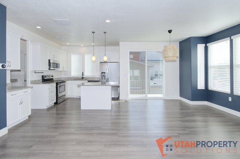 Beautiful 3 Bedroom Home in Daybreak property image