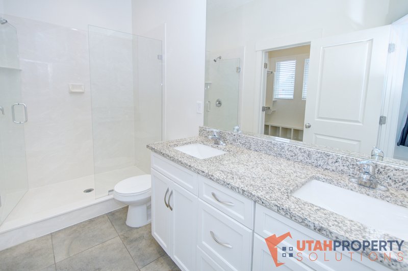 Beautiful 3 Bedroom Home in Daybreak property image