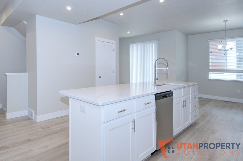 Beautiful Pet-Friendly Townhome at Rockwell Ranch! property image