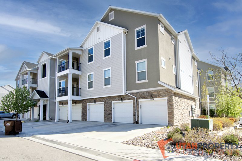 Pet Friendly Townhome in Vineyard! property image