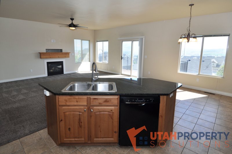Beautiful, Pet Friendly Home in Lehi! property image
