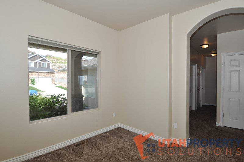 Beautiful, Pet Friendly Home in Lehi! property image