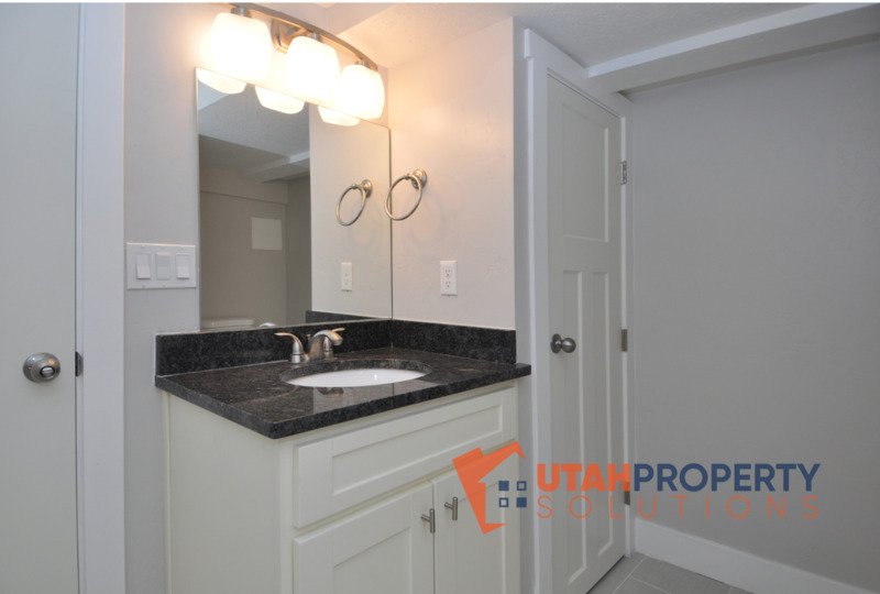 Beautiful, Pet Friendly Salt Lake Home for Rent! property image