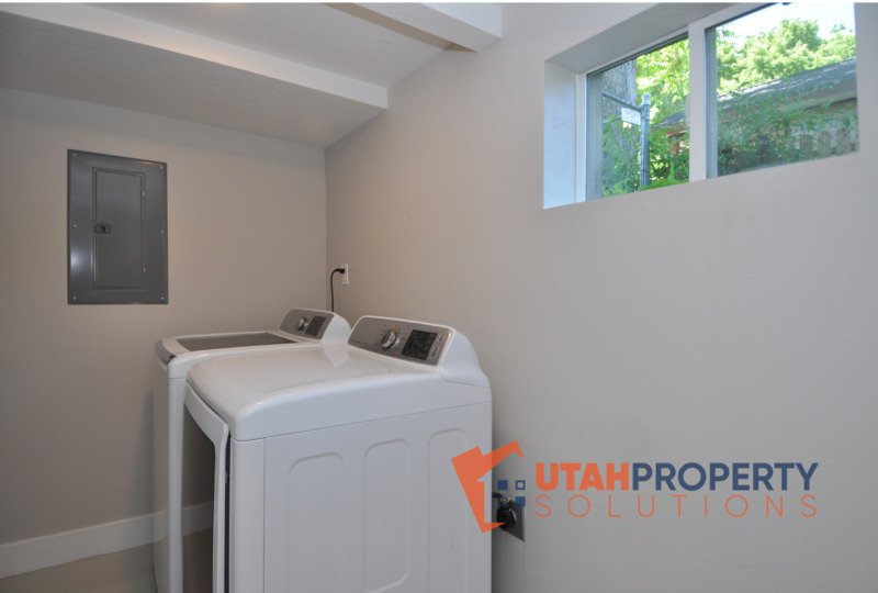 Beautiful, Pet Friendly Salt Lake Home for Rent! property image