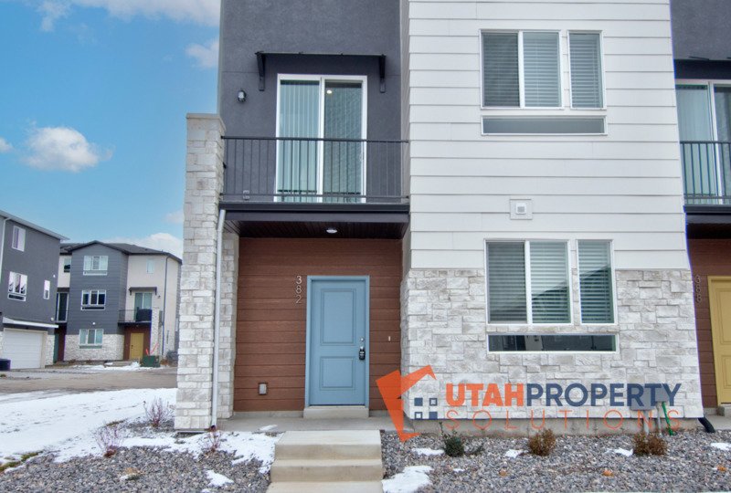 Beautiful American Fork Townhome For Rent! property image