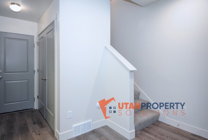 Beautiful Pet-Friendly Townhome! property image