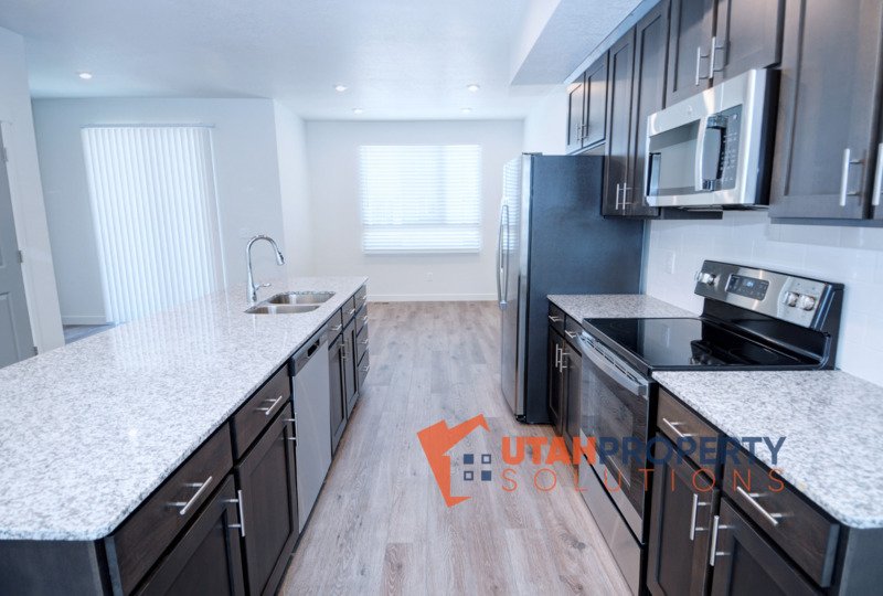 Beautiful Pet-Friendly Townhome! property image