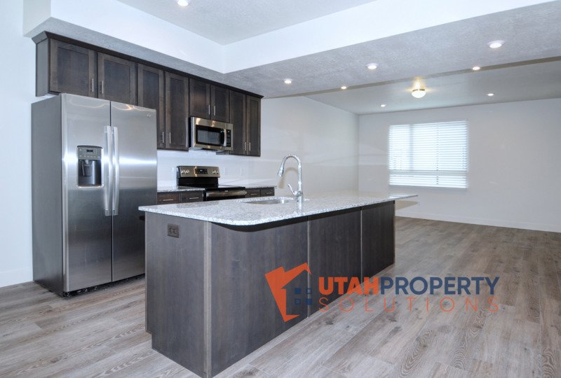 Beautiful Pet-Friendly Townhome! property image
