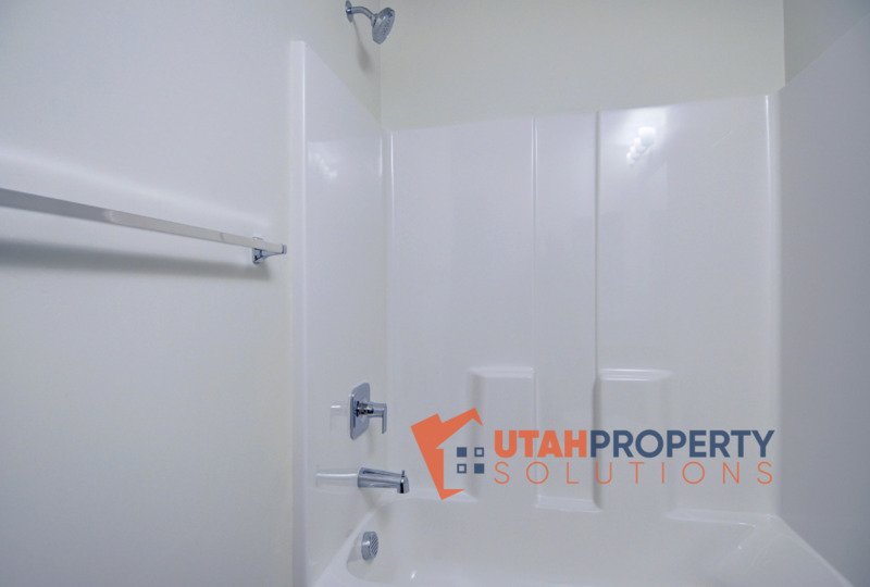Beautiful Pet-Friendly Townhome! property image