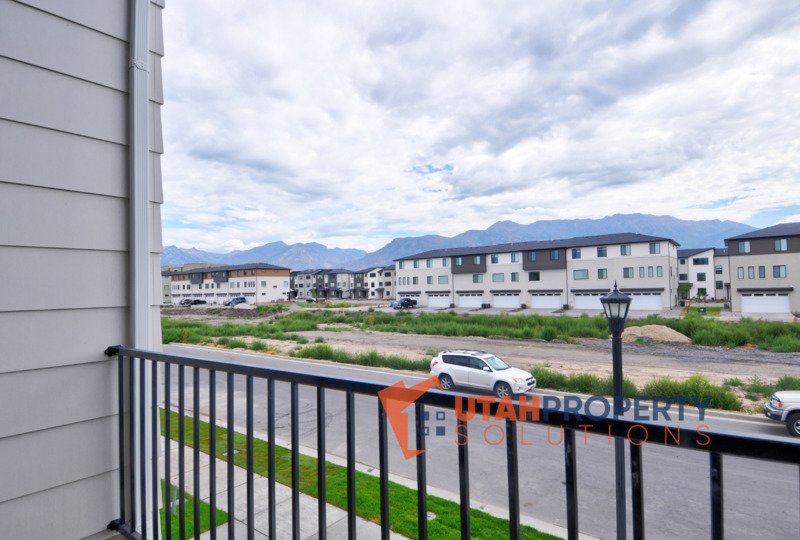 Beautiful Pet-Friendly Townhome! property image