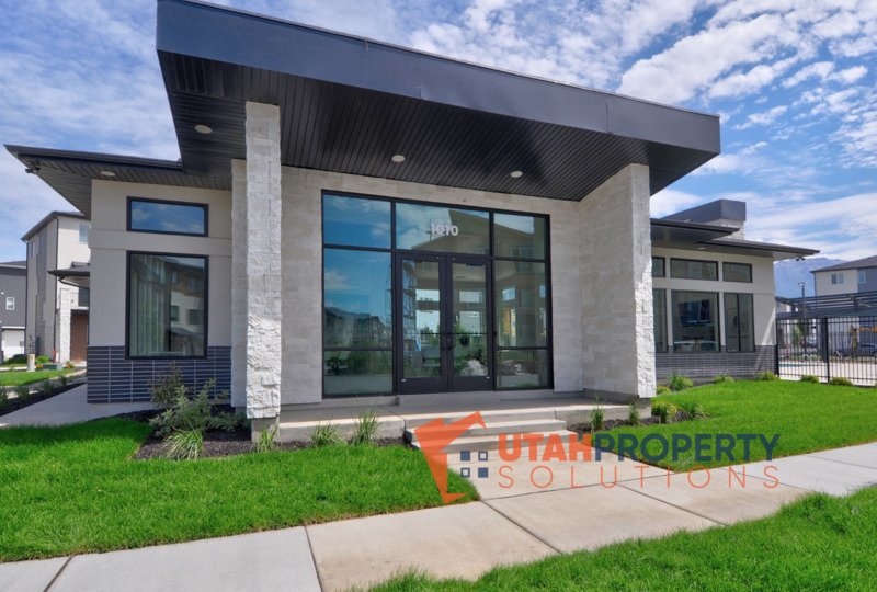 Beautiful Pet-Friendly Townhome! property image