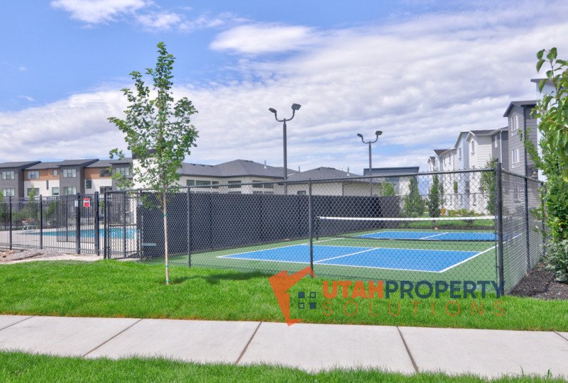 Beautiful Pet-Friendly Townhome! property image