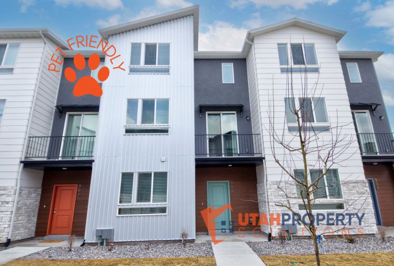 Gorgeous Pet-Friendly Townhome for Rent! property image
