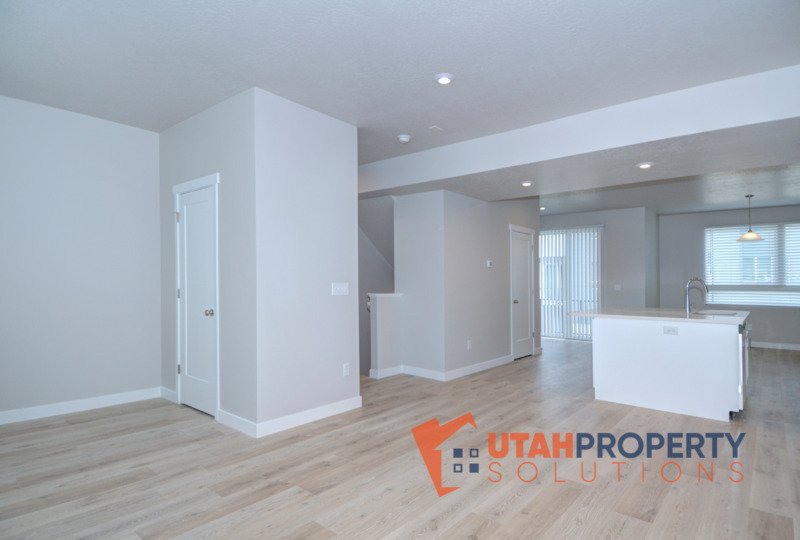 Gorgeous Pet-Friendly Townhome for Rent! property image