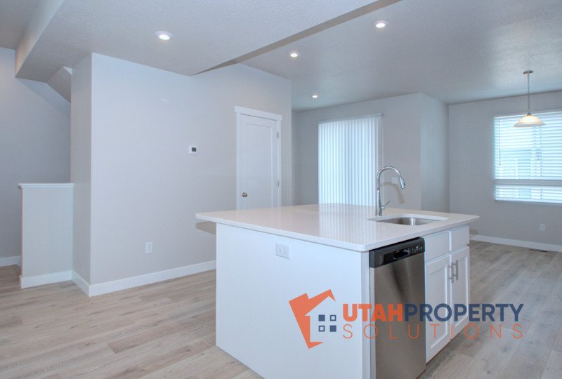 Gorgeous Pet-Friendly Townhome for Rent! property image