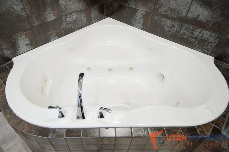 Pet Friendly 4 Bedroom Home in Orem property image