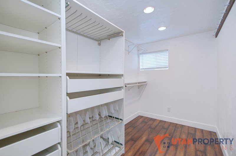 Pet Friendly 4 Bedroom Home in Orem property image
