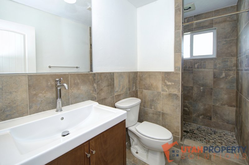 Pet Friendly 4 Bedroom Home in Orem property image