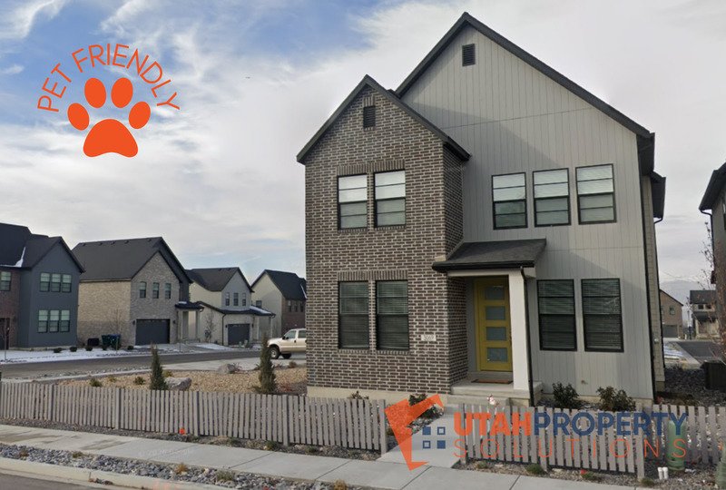 Beautiful, Pet Friendly Home in Lehi! property image