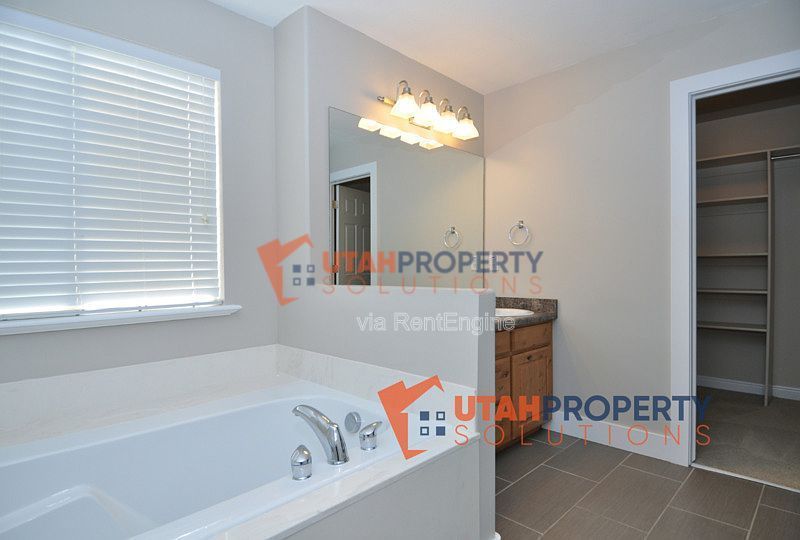 Spacious Single Family Home in Herriman! property image