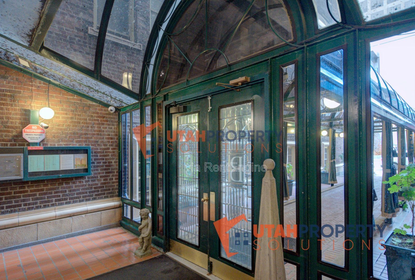 Studio for Rent at the Historical Belvedere! property image
