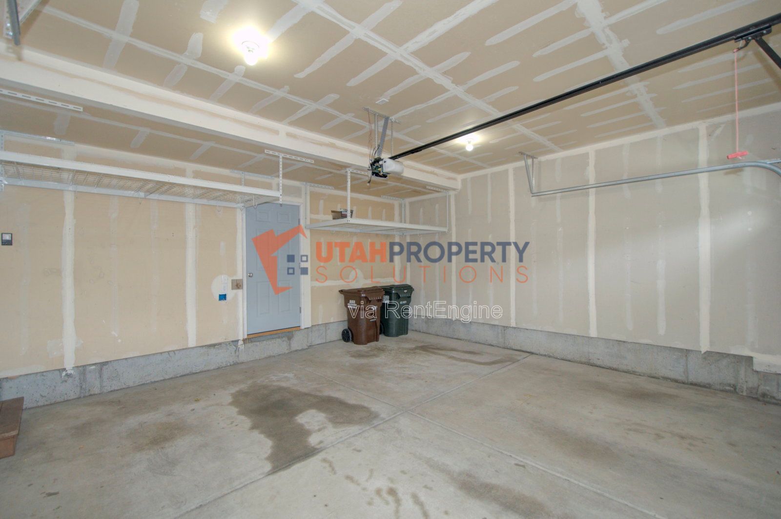 Gorgeous Home in Sandy! property image
