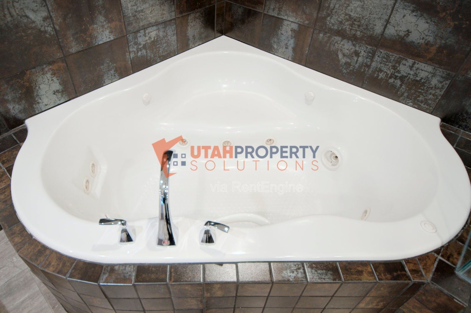Pet Friendly 4 Bedroom Home in Orem! property image