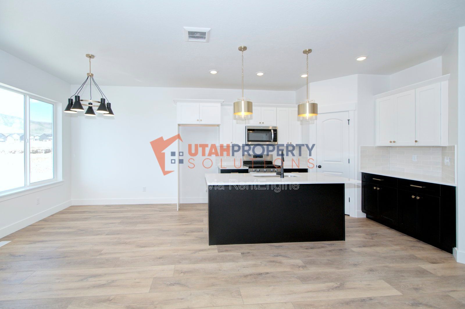 Brand New Townhome Near Mountain View Village property image