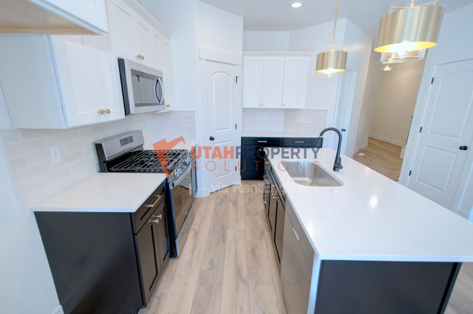 Brand New Townhome Near Mountain View Village property image