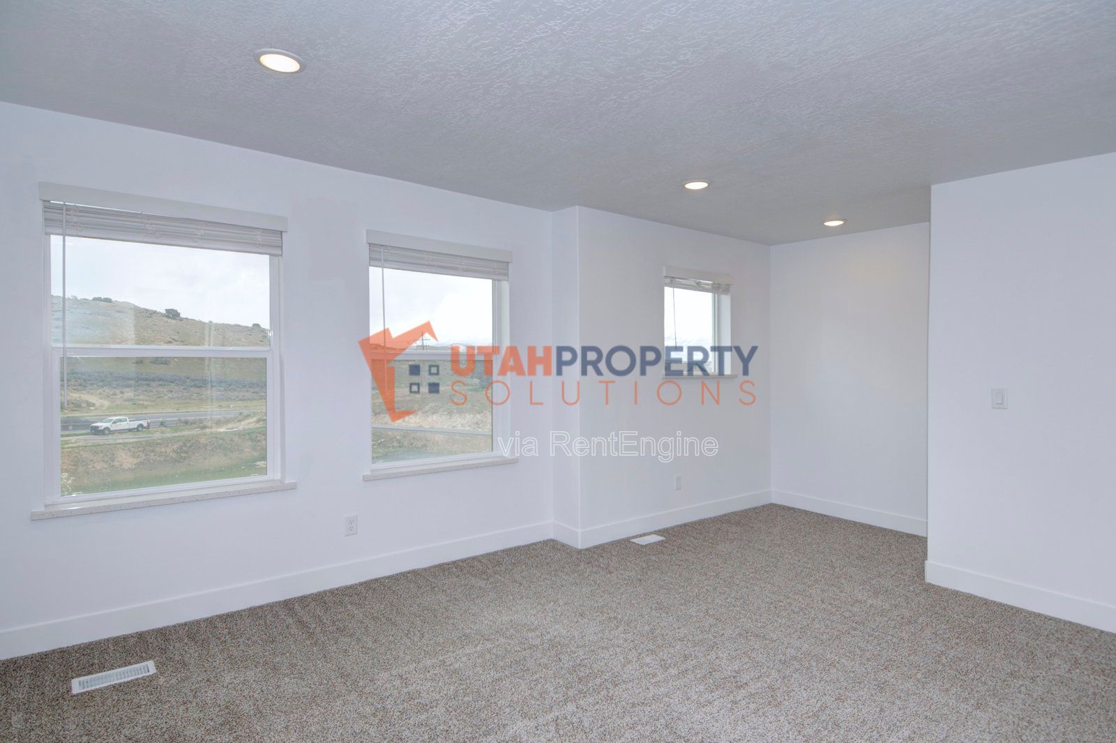 Pet Friendly Townhome In Eagle Mountain! property image