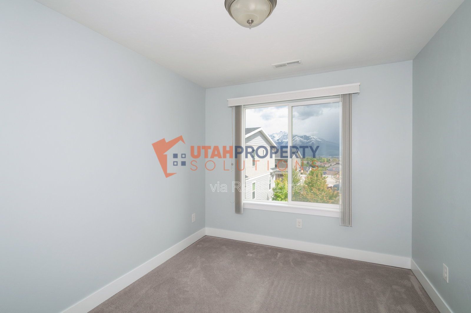Gorgeous Townhome In South Jordan! property image