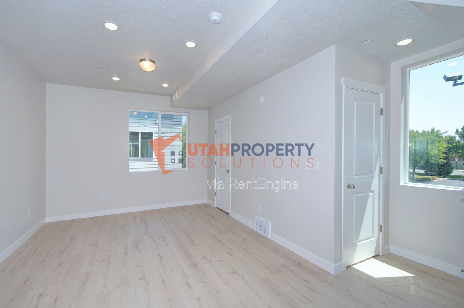 Pet Friendly, End Unit Townhome! property image