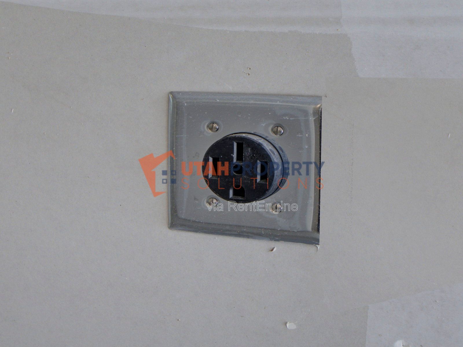 Pet Friendly, End Unit Townhome! property image