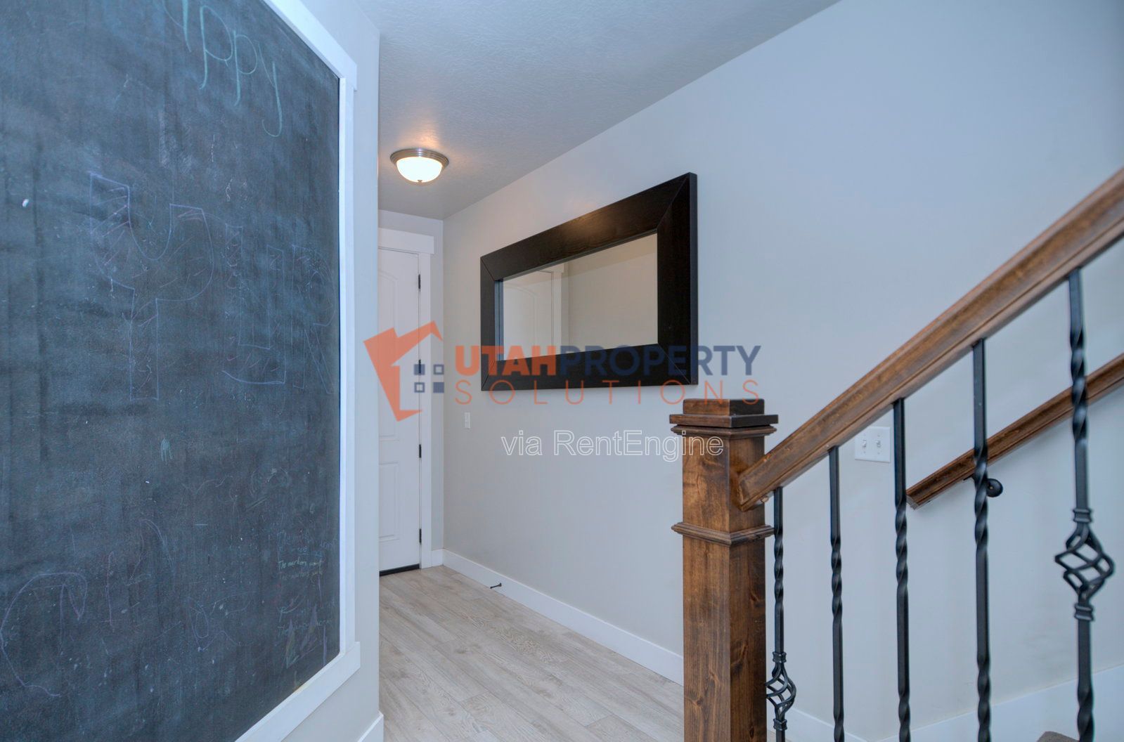 Spacious 4-Bedroom Townhome in Bluffdale! property image