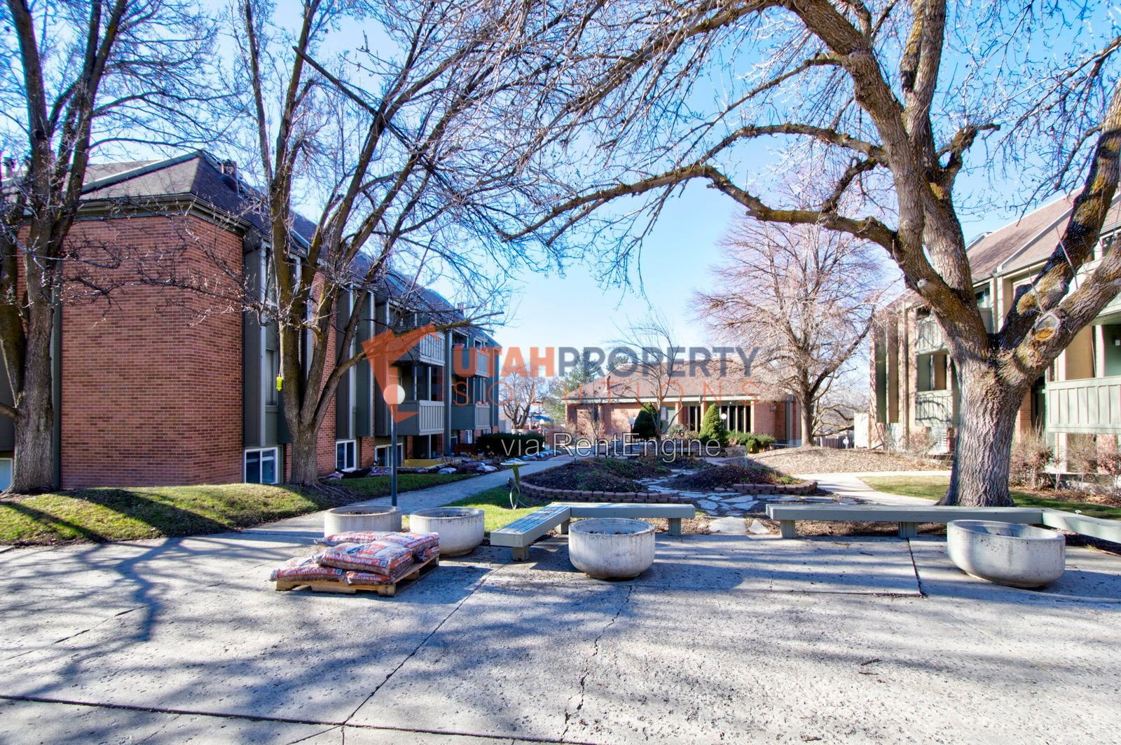 Charming, Pet-friendly Condo in Foothill! property image