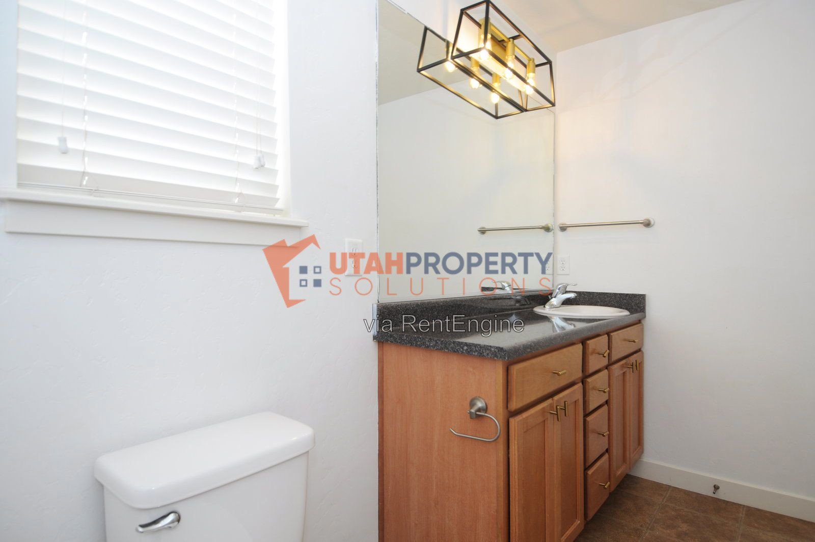 Modern Pet-Friendly Home in Daybreak! property image