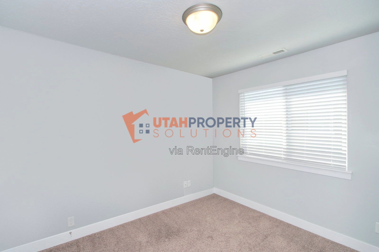 Beautiful Pet Friendly Home in Herriman! property image