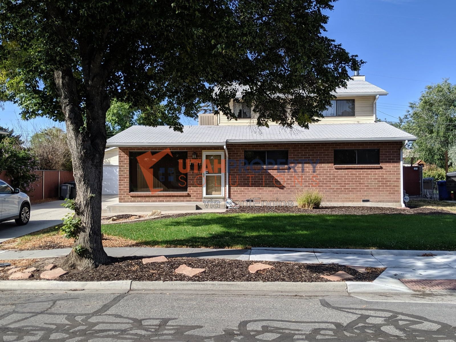 1532 West Dupont Avenue property image