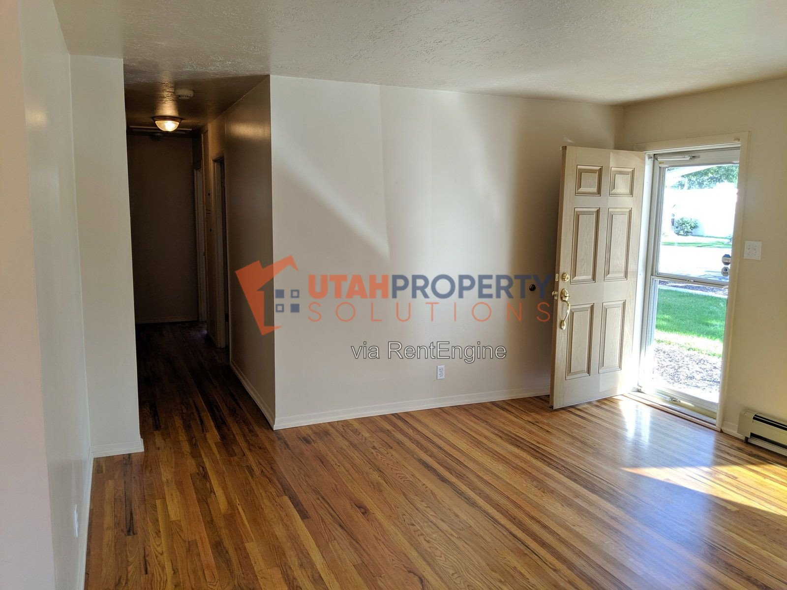 1532 West Dupont Avenue property image