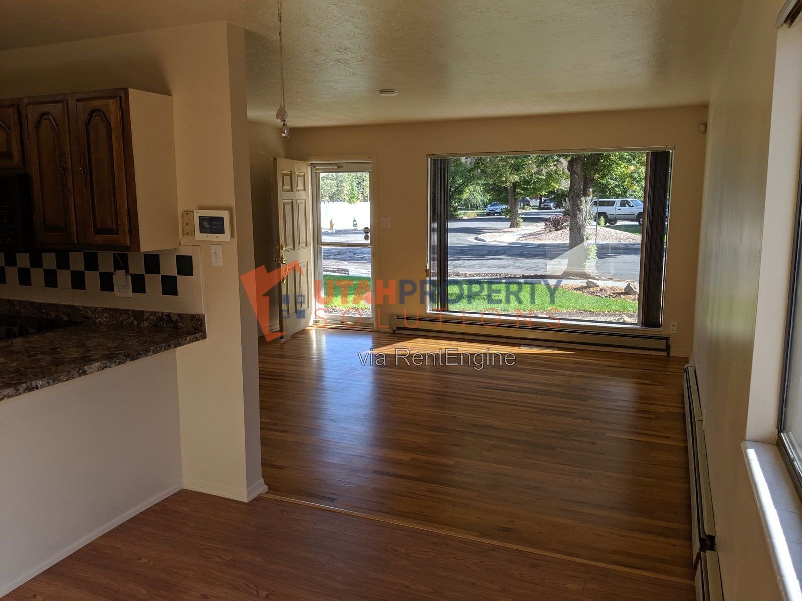 1532 West Dupont Avenue property image