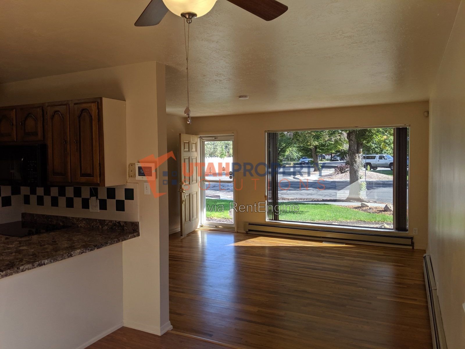 1532 West Dupont Avenue property image