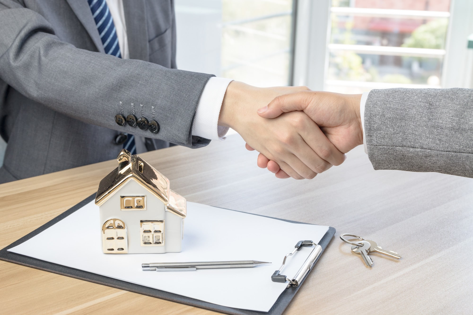 4 Signs You Need Property Management Services for Your Investment Property